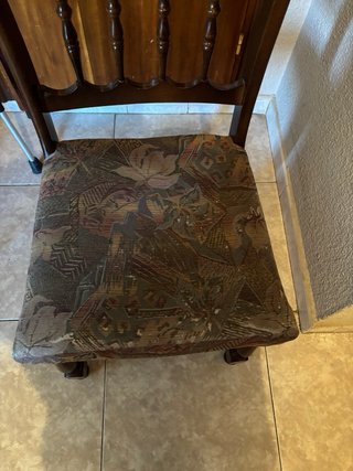 Mesa de madera y 6 sillas