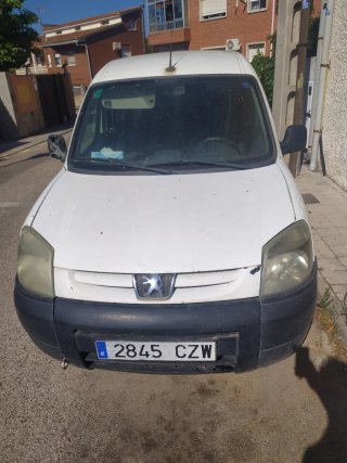 Peugeot Partner 2004 con avería de culata