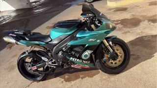 Yamaha R1 2006