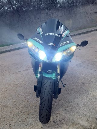Yamaha R1 2006