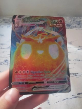 Carta Pokémon Cinderace VMAX 320 HP