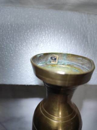 2 Jarrones y 1 Campanilla  (Laton y Bronce)