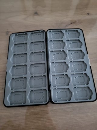 Funda Nintendo Switch Game Over,  48 juegos