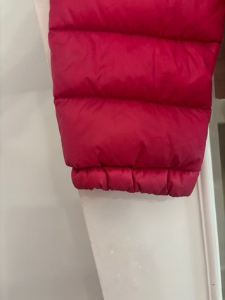 Chaqueta de plumas fucsia