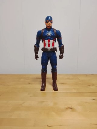 Muñeco Capitán América Titan