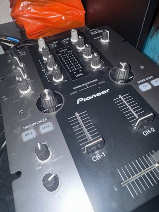 Mesa de mezclas Pioneer DJM-250