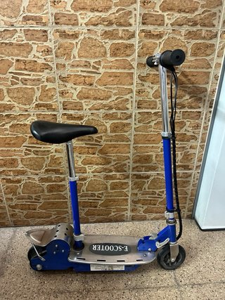 Patinete Eléctrico E-SCOOTER con Asiento