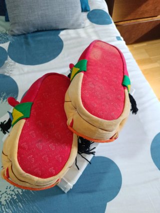 Zapatillas de peluche divertidas