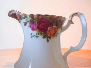 Jarra grande Royal Albert Old Country Roses
