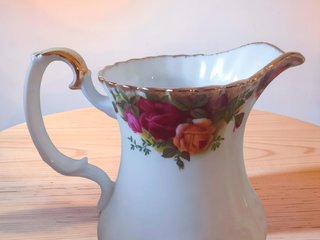 Jarra grande Royal Albert Old Country Roses
