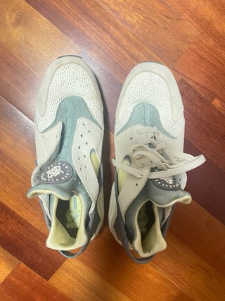 Nike Huarache Talla 44 Beige/Gris
