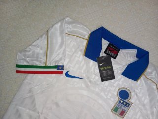 Camiseta Italia Gli Azzurri Retro Version