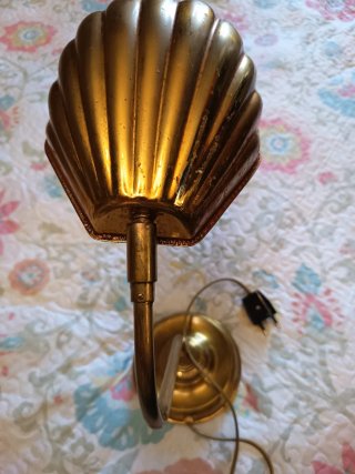 Lámpara antigua dorada metal