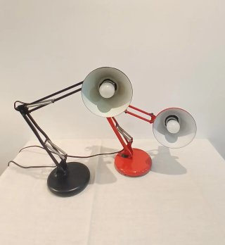 LAMPADE DA SCRITTOIO FASE IN ROSSO E NERO