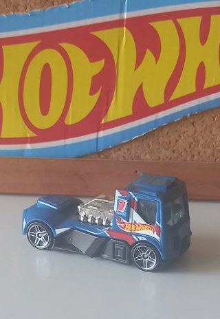 Hot Wheels Rennen Rig Azul