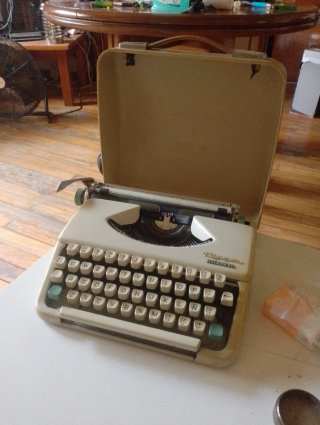 Máquina de escribir portátil Olympia splendid 33