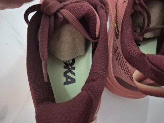 Zapatilla Hoka Mujer Rosa/Marrón