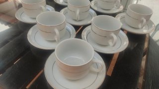 12 Tazas y Platos Porcelana Dorados