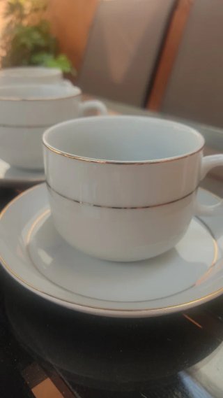 12 Tazas y Platos Porcelana Dorados