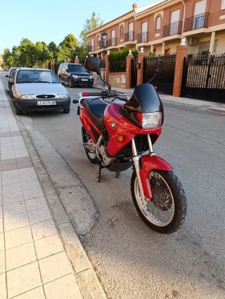 BMW F 650 GS Roja