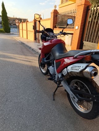 BMW F 650 GS Roja