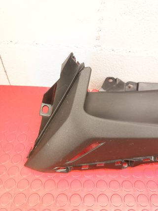 Xmax 400 300 125 Yamaha 17-22 plasticos reposapies