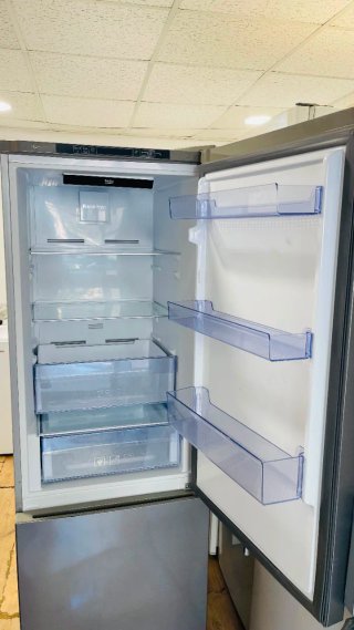 Nevera Beko Gris