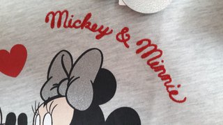 Camiseta Disney Mickey y Minnie Corazón Gris L M