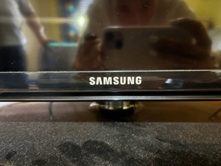 Televisión Samsung 32” Negra
