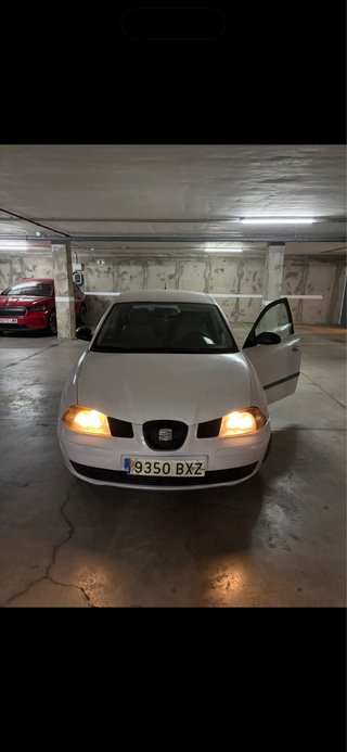 SEAT L6 2004