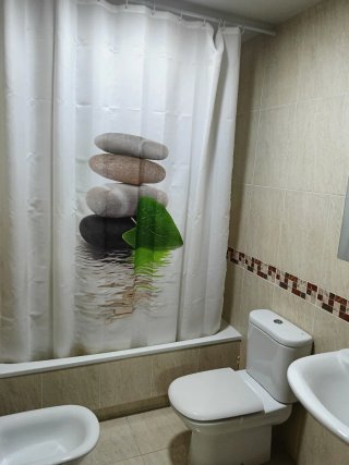 Se alquila piso en Villena (Alicante)