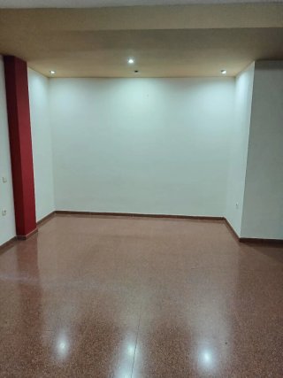 Se alquila piso en Villena (Alicante)