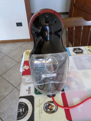 Macchina caffè Dolce Gusto rossa