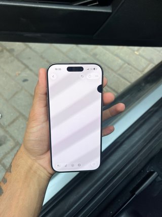 iPhone 16 Pro Negro/Dorado