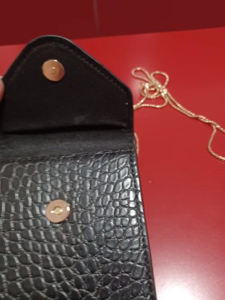 Bolso de mano negro Mango con cadena