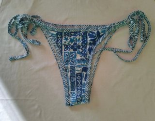 ​Bikini Azul Estampado Tropical Étnico talla M