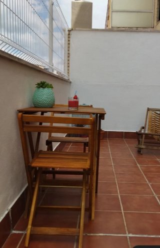 Conjunto mesa y 2 sillas jardín madera de acacia.
