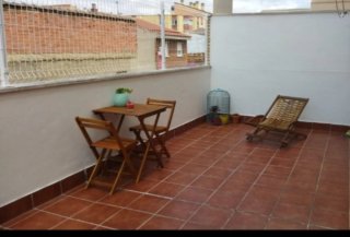 Conjunto mesa y 2 sillas jardín madera de acacia.