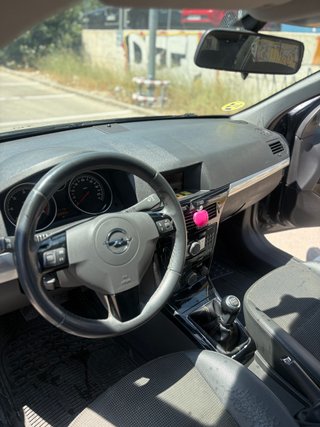 Opel Astra 2009