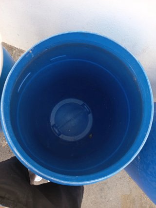 Bidón azul 100L