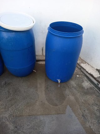 Bidón azul 100L