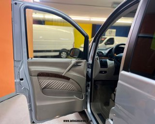 MERCEDES VIANO LARGA 3.0 CDI 8 PLAZAS, 2 AÑOS