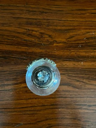 Antiguo perfumero vintage cristal y metal labrado