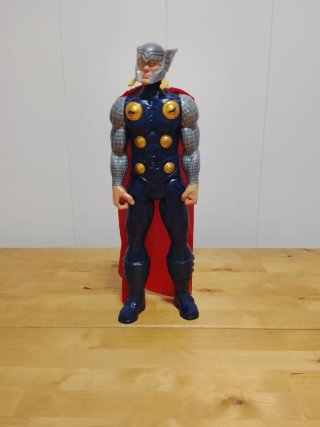 Muñeco Thor TITÁN