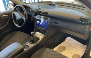 Mercedes-Benz Clase C 2004