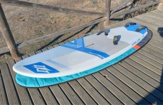 Tabla Windsurf Naish Kailua 140. Como nueva.