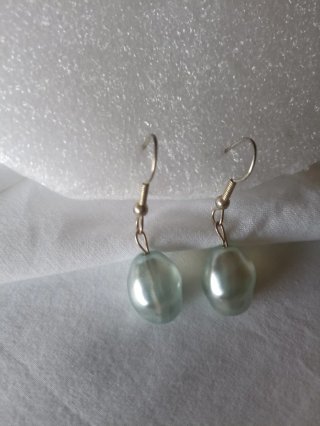 Gargantilla y pendientes perlas