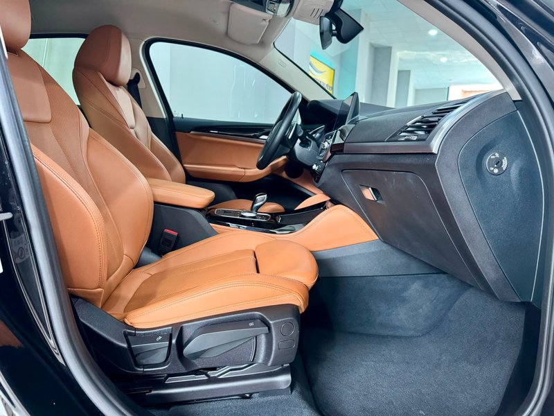 BMW X4 2023, foto 18