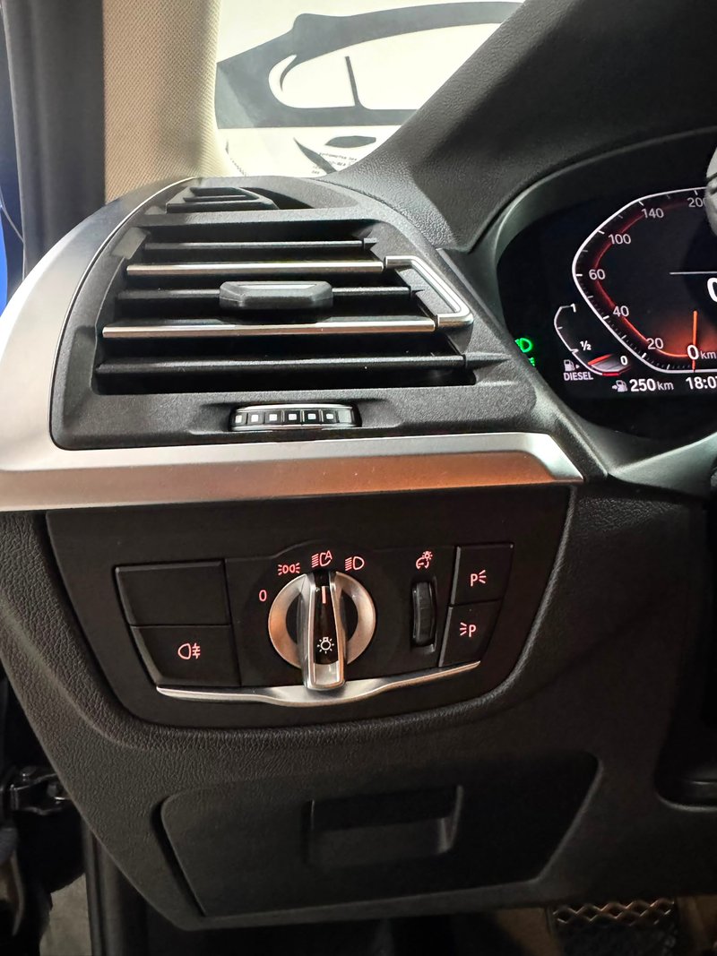BMW X4 2023, foto 22