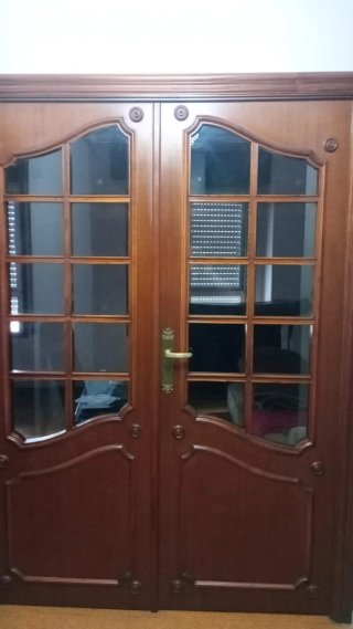 Puertas de Salón de Madera con Cristal